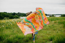 Load image into Gallery viewer, Puffy Blanket
